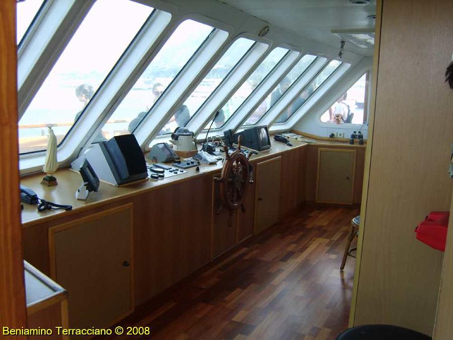 2 - Tourist ship MIRIAM  ( by Beniamino Terracciano  16.05.2008 ).jpg